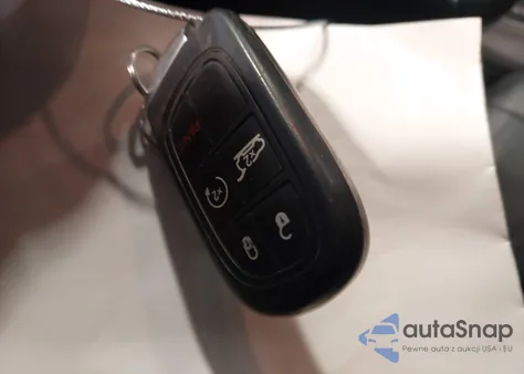 2019 Jeep Cherokee Limited Fwd from USA, damaged, VIN 1C4PJLDB2KD455467